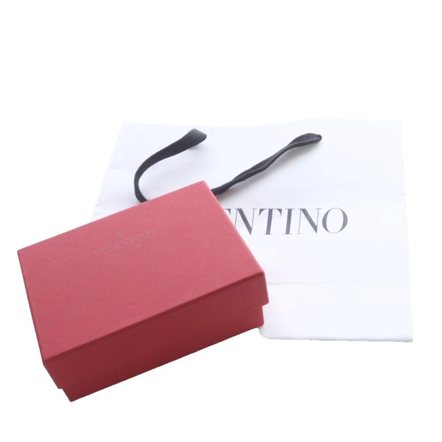 ヴァレンティノ コンパクトウォレット 二つ折り財布 スタッズ ガラヴァーニ 色も形もバリエ多彩！「ヴァレンティノ ガラヴァーニ」を象徴