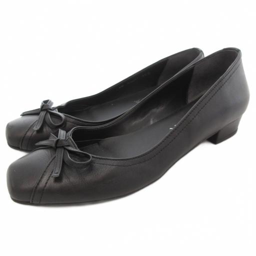 sssss【美品】DIANA パンプス 革　黒 DIANA（ダイアナ） パンプス シューズ ローヒール レザー 本革 23cm 黒