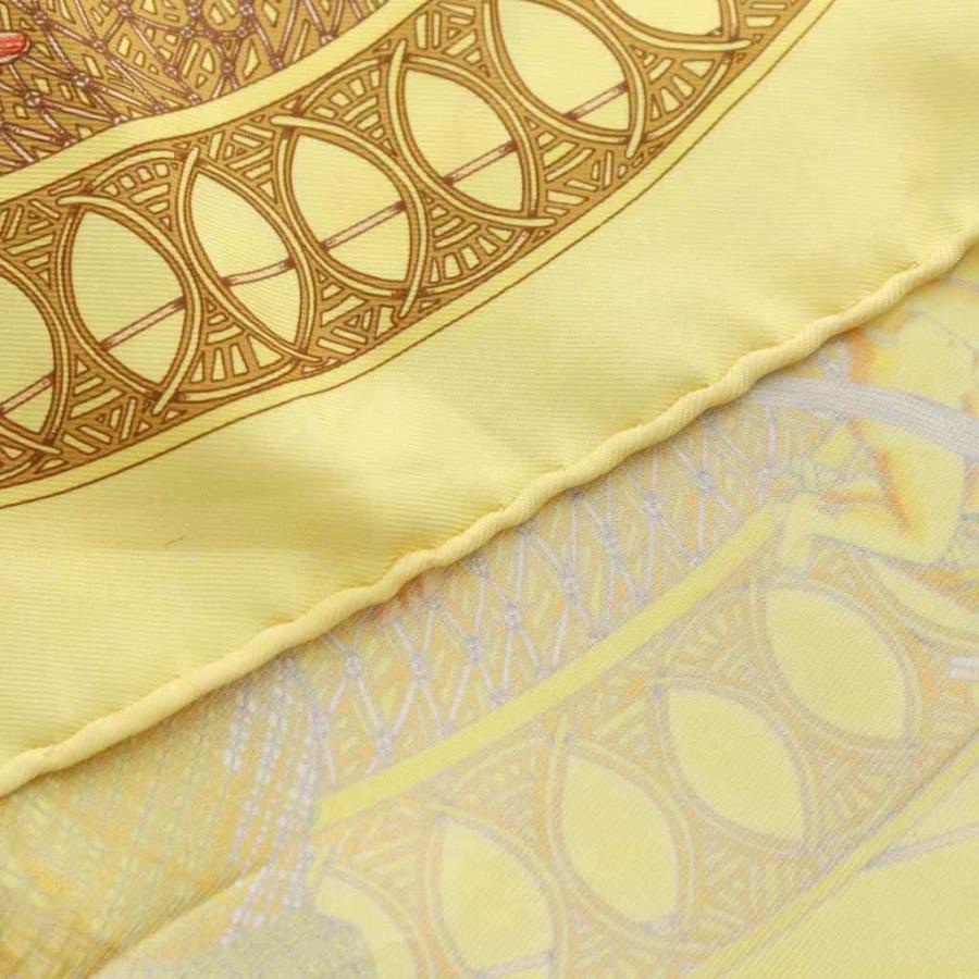 エルメス シルクスカーフ 花と蝶　45✖️45 エルメス シルクスカーフ 花と蝶 45✖️45