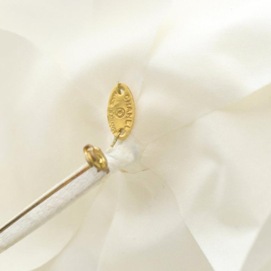 CHANEL（シャネル） カメリアコサージュ ブローチ 白 ホワイト /SR