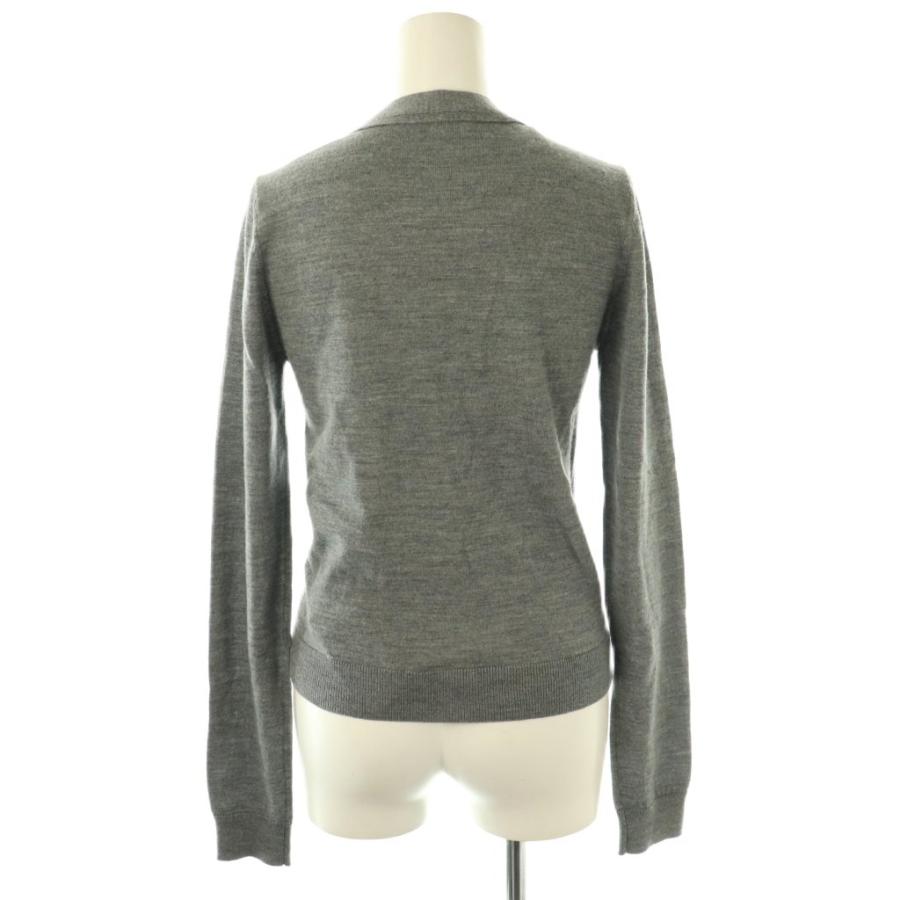 ヌメロヴェントゥーノ N°21 24年 ビーズロゴ ウールVネック  