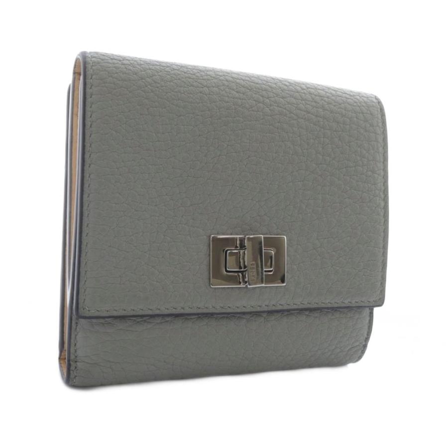 FENDI（フェンディ） ピーカブー 財布 二つ折り ターンロック レザー