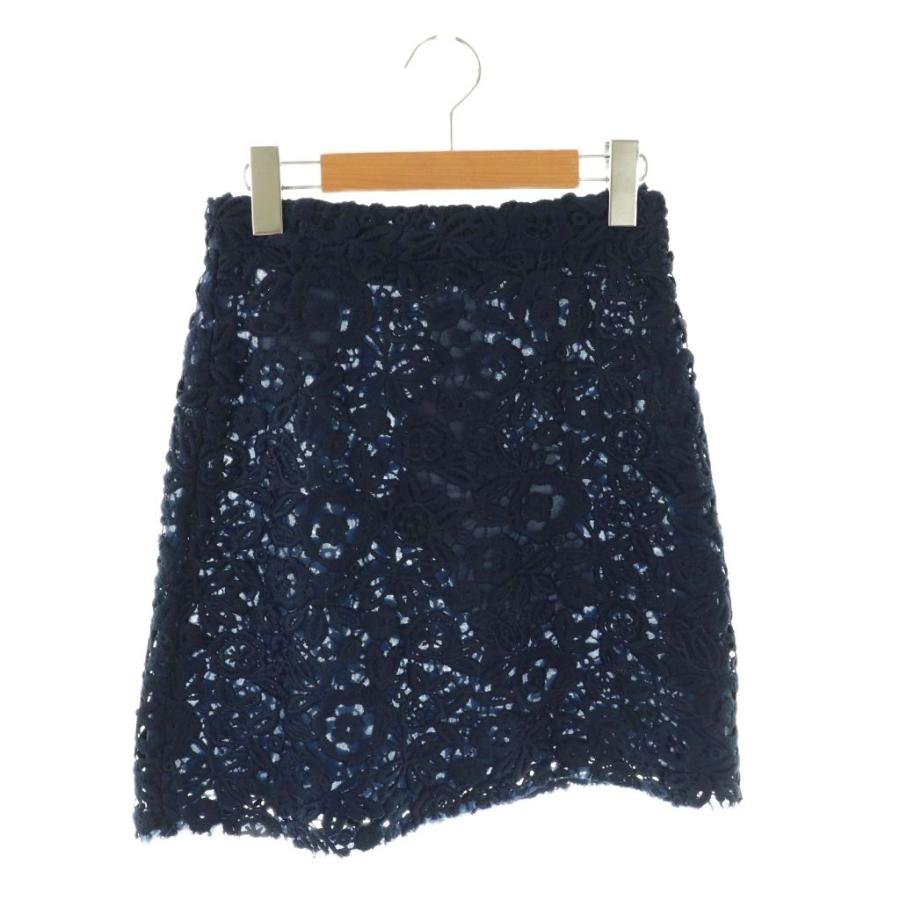miu miu（ミュウミュウ） 未使用品 フラワー刺繍スカート 台形スカート