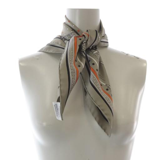 【中古】エルメス HERMES エルメス・パリ・ステーション スカーフ 総柄 グレージュ カレ55 /SR ■OH レディース HERMES（エルメス） エルメス・パリ・ステーション スカーフ 総柄
