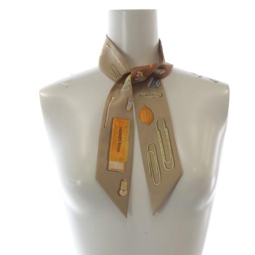 【美品】HERMES ツイリー　ミルクティー・ベージュ系 HERMES（エルメス） ツイリー イン・ザ・ポケット IN THE POCKET