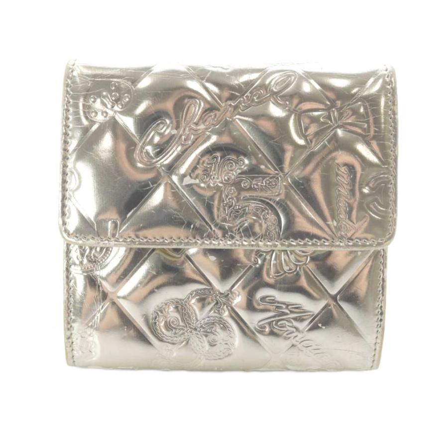 最終お値下げ！【CHANEL】 三つ折り財布 シルバーロゴ　オレンジ　エナメル CHANEL（シャネル） ココマーク エナメル 三つ折り財布 ゴールド色 /SR
