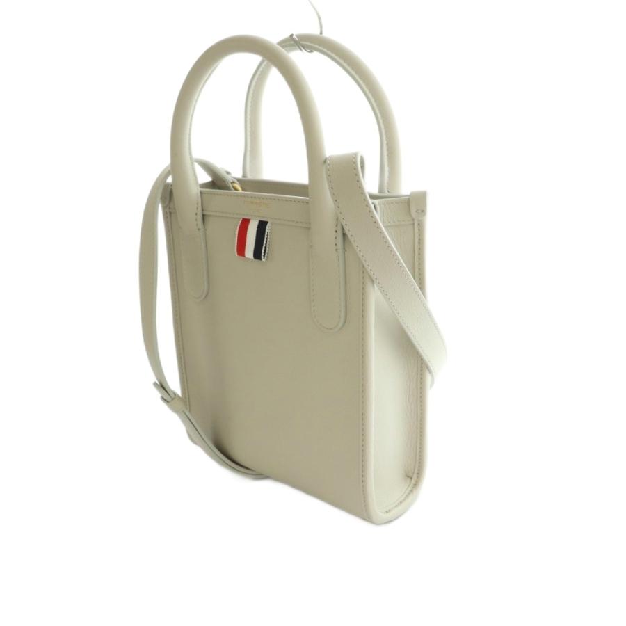 トムブラウン VERTICAL MINI TOTE IN SMOOTH CALF ショルダーバッグ レザー オフホワイト FAP466A-L0134 /MI ■OS レディースの画像