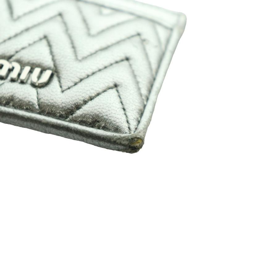 miu miu（ミュウミュウ） マテラッセ カードケース 名刺入れ レザー