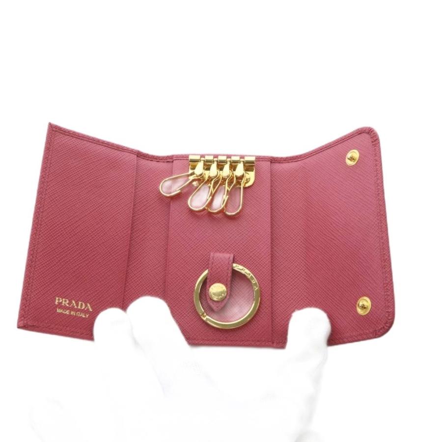 美品　PRADA プラダ ピンク レザー キーケース 4連 リング付　即出荷 PRADA（プラダ） キーケース 4連 レザー キーリング付き ピンク 1PG004
