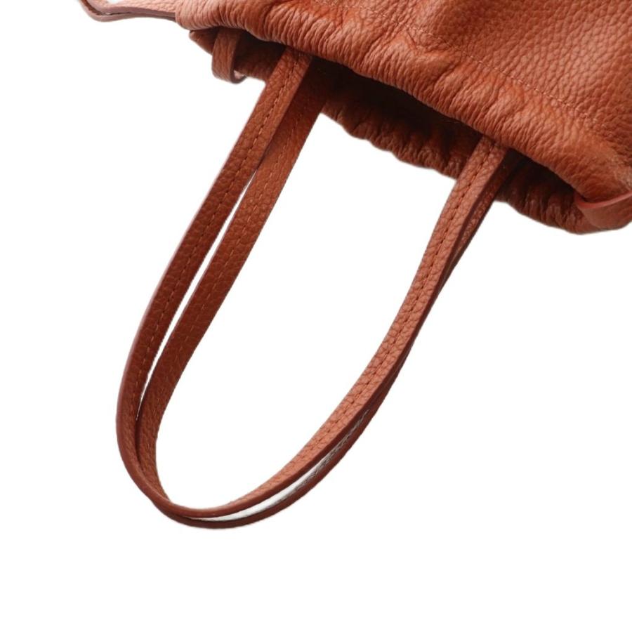 イアクッチ IACUCCI グラネッロCERVO ショルダーバッグ レザー 巾着 赤