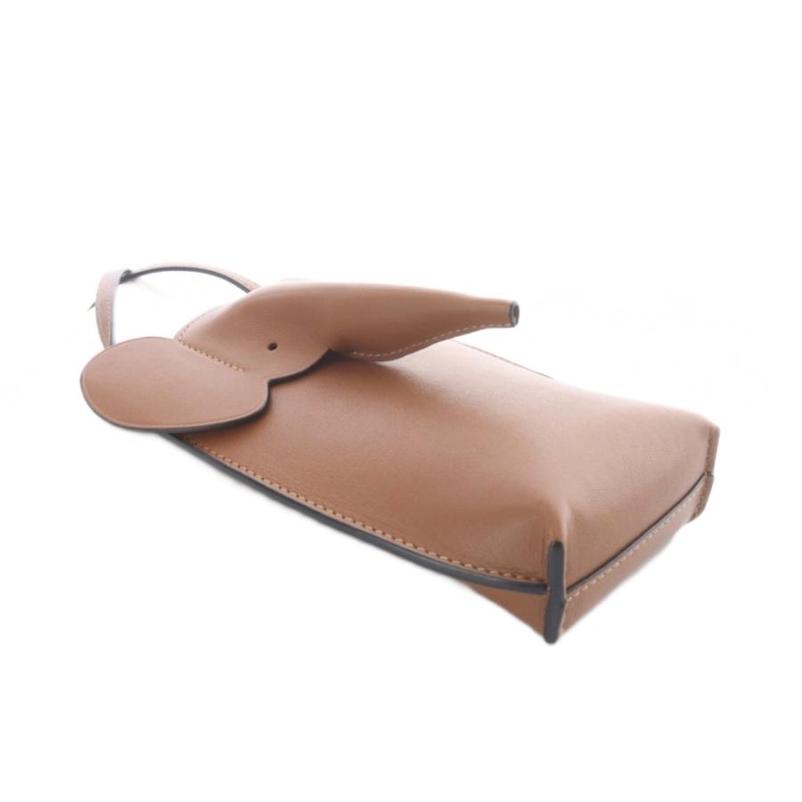 LOEWE（ロエベ） エレファント ポケット タン ポシェット レザー 