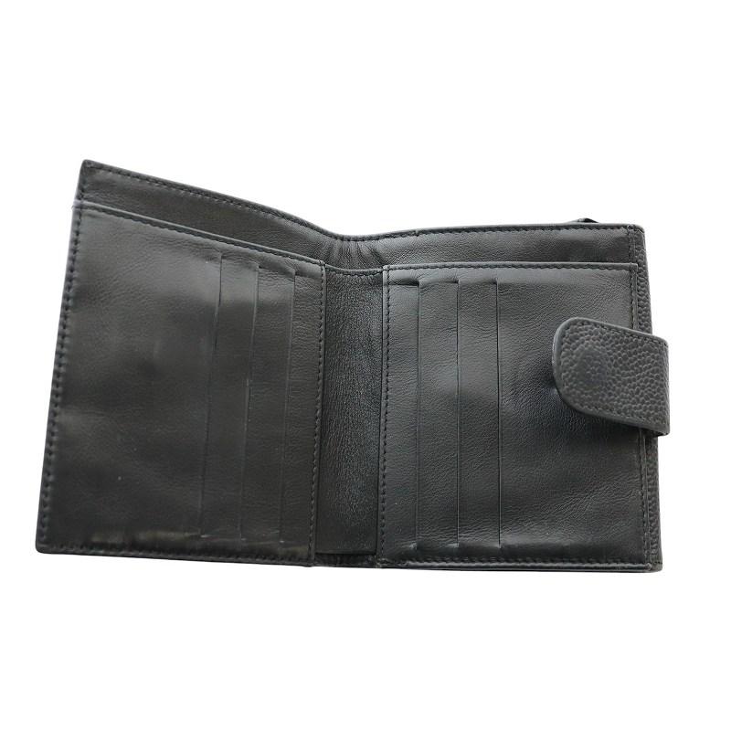 CHANEL シャネル 4番台 ココマーク コンパクト財布 二つ折り CHANEL シャネル 4番台 ココマーク コンパクト財布 二つ折り