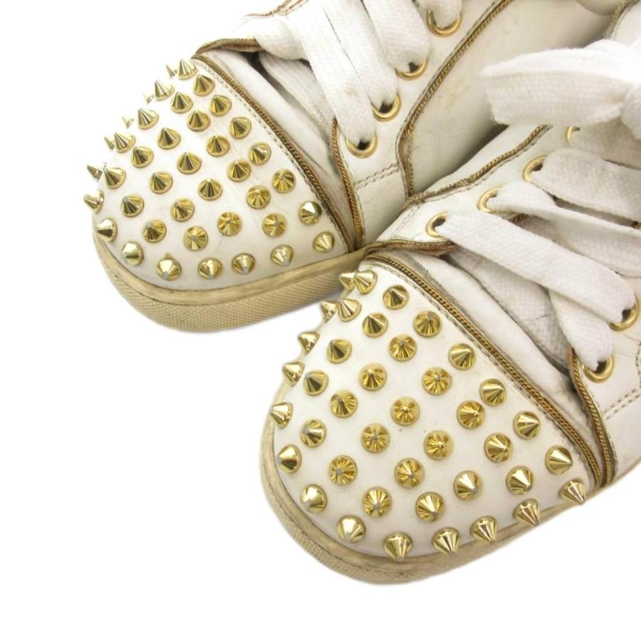 美品❗️CHRISTIAN LOUBOUTIN ローカット スタッズ付き ホワイト Christian Louboutin（クリスチャンルブタン） スニーカー F.A.V FIQUE