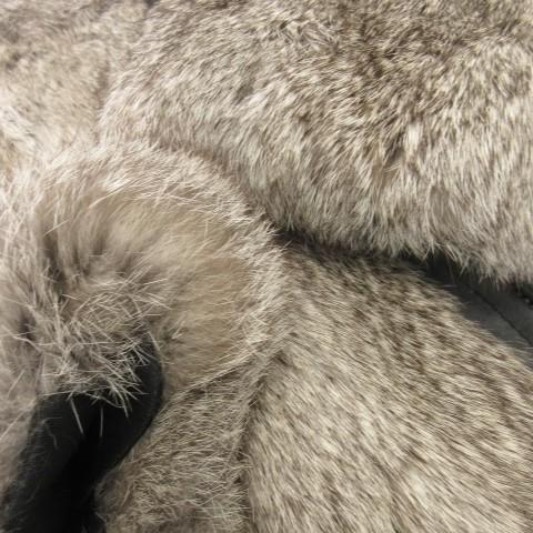 COMME CA ISM（コムサイズム） ラビットファージャケット スタンド