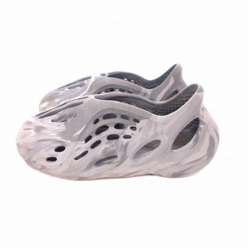 adidas（アディダス） adidas YZY FOAM RNR サンダル 27.5cm グレー