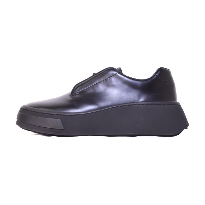 プラダ PRADA 21AW ブラッシュドレザー プラットフォームソール 