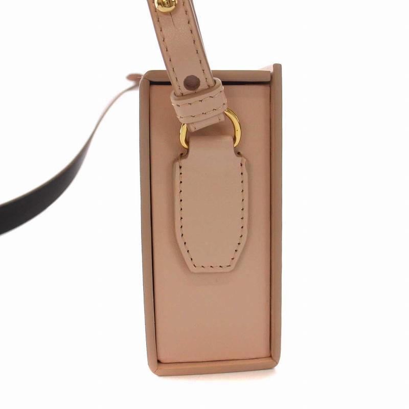 FENDI フェンディ 横長ボックス BOX型 ショルダーバッグ ロゴ ピンク