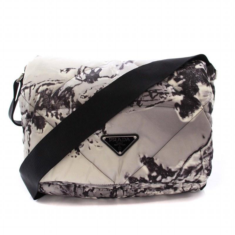 【中古】プラダ PRADA Re-Nylon プリント ショルダーバッグ クロスボディバッグ 三角プレート グレー /KH メンズ PRADA（プラダ） PRADA Re-Nylon プリント ショルダーバッグ クロス