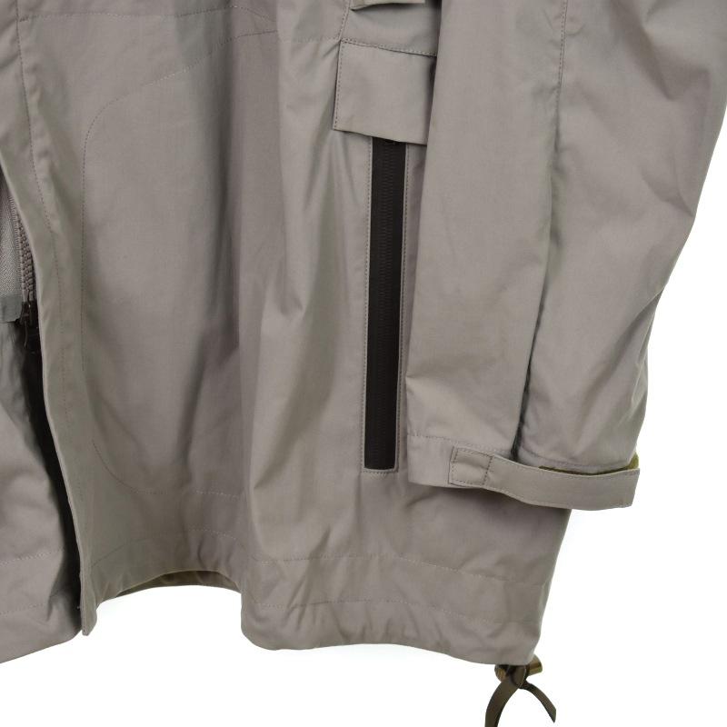 アクロニウム ACRONYM J33E Encapsulated Nylon Jacket ナイロン