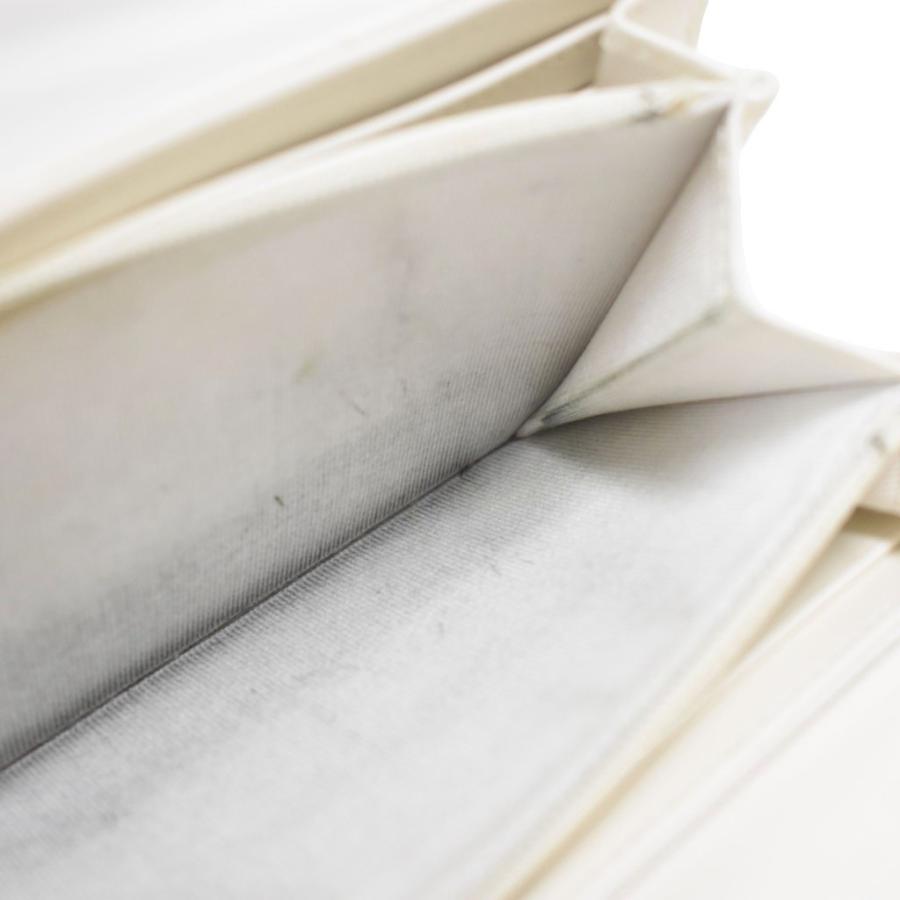 CHANEL シャネル シャネル19 ココマーク 長財布 ロングウォレット 白  