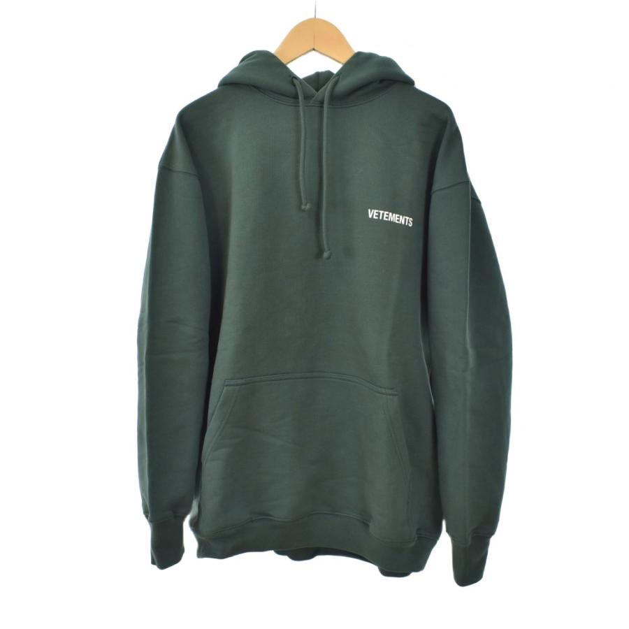 VETEMENTS ヴェトモン フード付きパーカー グリーン ヴェトモン ベトモン VETEMENTS ロゴパッチ オーバーサイズ パーカー