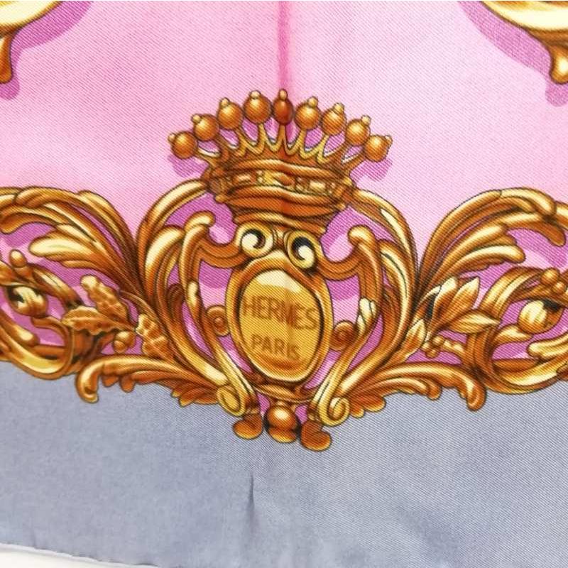 HERMES カレ90 金の馬車 HERMES エルメス カレ90 Carrosses d'Or 金の馬車 大判 スカーフ
