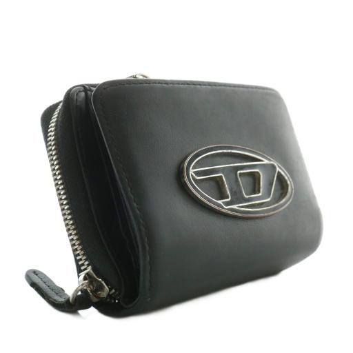 DIESEL　ディーゼル　Dロゴ　コンパクトウォレット　レザー　ジップ DIESEL（ディーゼル） 財布 二つ折り レザー ラウンドファスナー Dロゴ