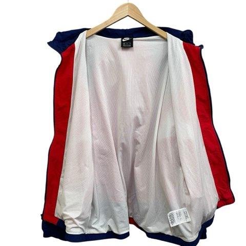 NIKE ナイキ ナイロンジャケット リバーシブル パーカー 刺繍 赤 紺 XL NIKE ナイキ ナイロンジャケット リバーシブル パーカー 刺繍 赤 紺 XL