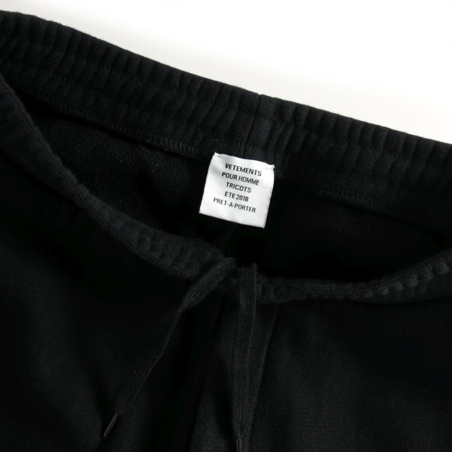 vetements 18ss 激レア　テープロゴ コート VETEMENTS（ヴェトモン） 18AW MONOGRAM RAINCOAT ロゴ総柄 ナイロン