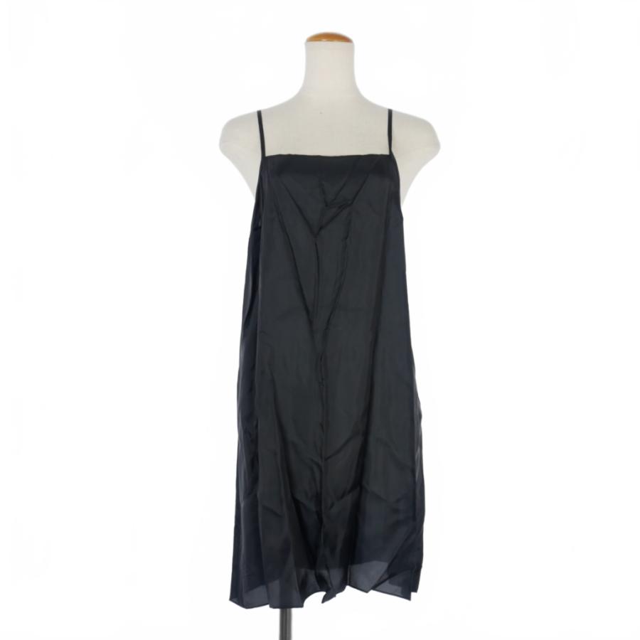 sacai スカーフドッキング　ドット　ノースリーブワンピース sacai スカーフドッキングドットノースリーブワンピース