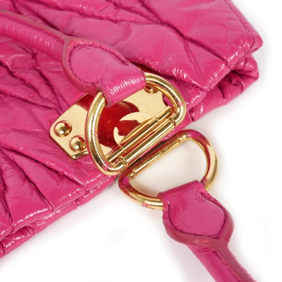 miu miu（ミュウミュウ） マテラッセ ハンドバッグ パテントレザー