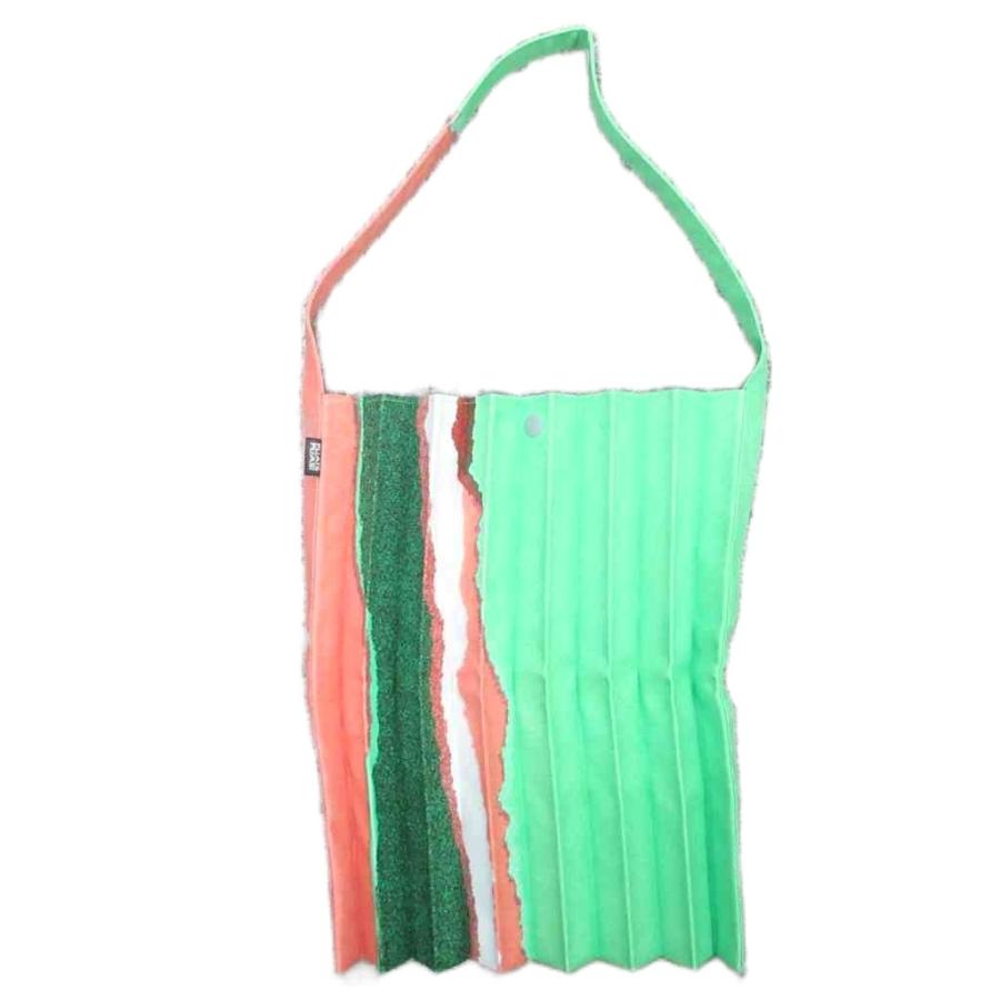 美品　プリーツプリーズ　イッセイミヤケ　トートバッグ エコバッグ プリーツプリーズ PLEATS PLEASE 極美品 イッセイミヤケ トートバッグ