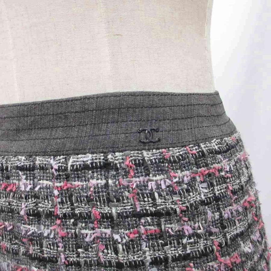 CHANEL シャネル　ツイード　ひざ丈フレアスカート CHANEL（シャネル） ココマーク ツイードスカート フレアスカート ひざ