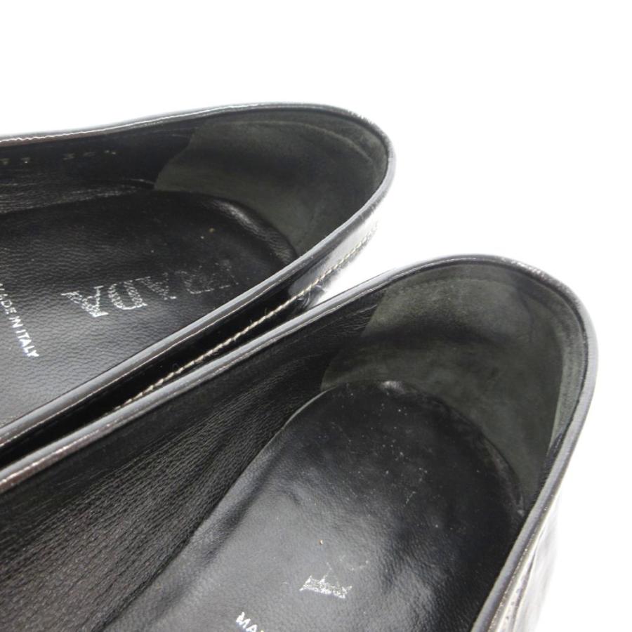 PRADA（プラダ） ブラックエナメル ローファー 35.5 黒 ブラック