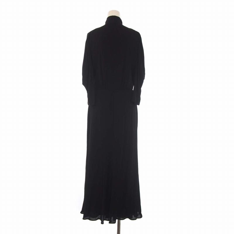 PRADA プラダ 23SS 三角プレート ロングワンピース 五分袖 PRADA プラダ 23SS 三角プレート ロングワンピース 五分袖