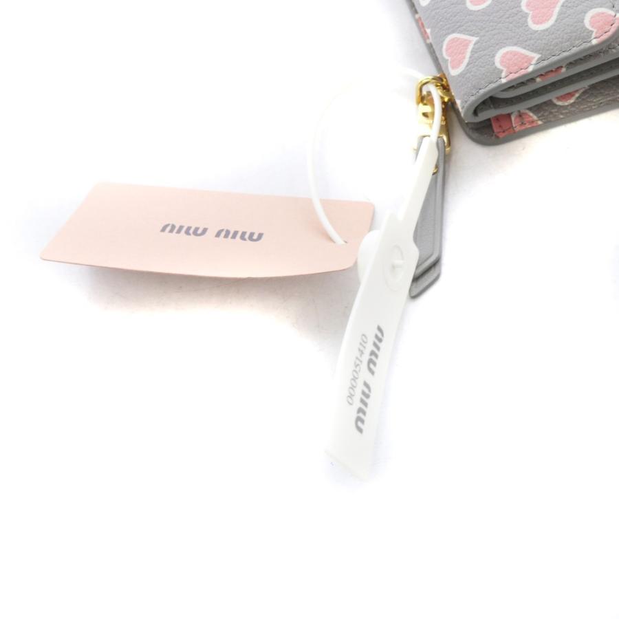 miu miu（ミュウミュウ） 未使用品 財布 三つ折り ハート柄 ゴート