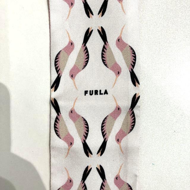 FURLA（フルラ） 美品 バンドゥ スカーフ 鳥モチーフ ハチドリ 白