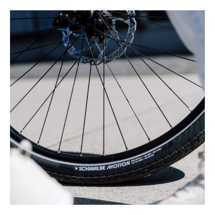 SCHWALBE（シュワルベ） (即納)SCHWALBE MOTION BIG APPLE モーション