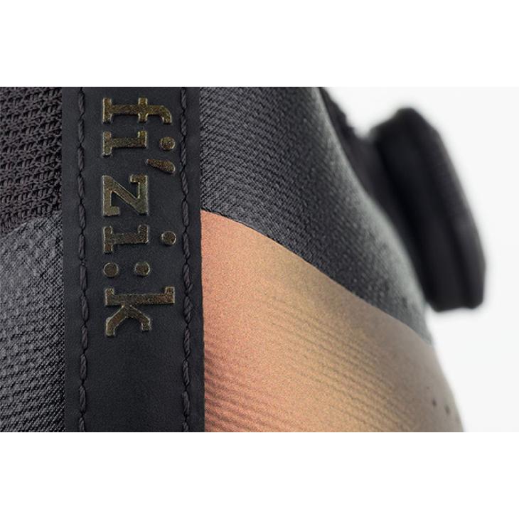 フィジーク（fi'zi:k） fizik TEMPO OVERCURVE R4 IRIDESCENT テンポ