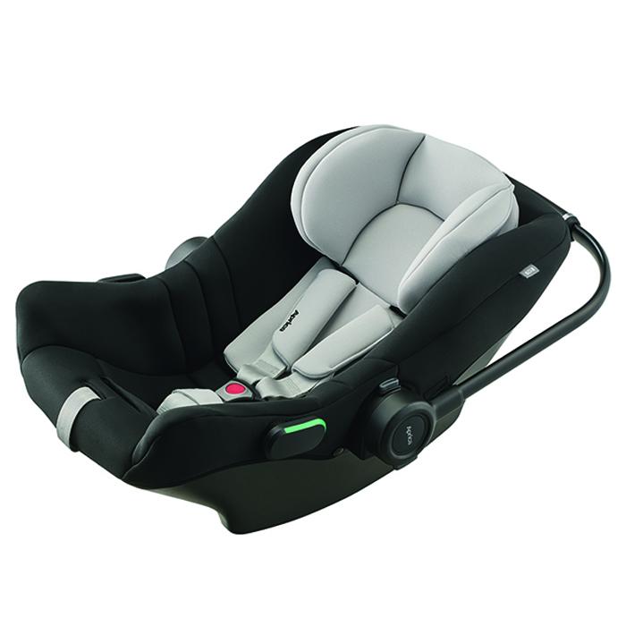 T*K様 美品　お買い得　Aprica 車用チャイルドシート ブラック　送料無料 アップリカ（Aprica） [安心のメーカー保証付き正規品]アップリカ エア