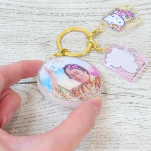 真・三國無双7 ハローキティ アクリルキーホルダー 鍾会 GAMECITYオンラインショッピング：真・三國無双×HELLO KITTY