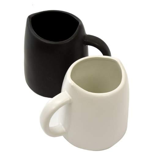 黒ねこと白ねこのペアマグカップ おもしろ食器ギフト バースデー 誕生