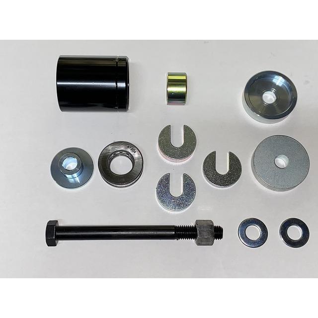 日産（NISSAN） 個人宅発送可能 イケヤフォーミュラ ブッシュ