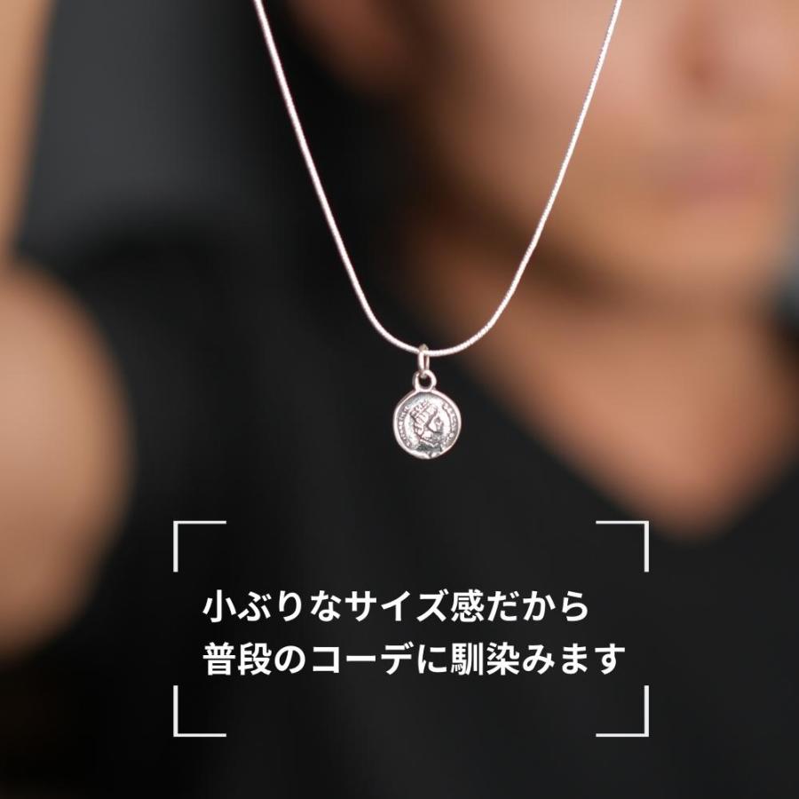 エリザベス 2世 コイン ネックレス シルバー 925 金貨 硬貨 モチーフ