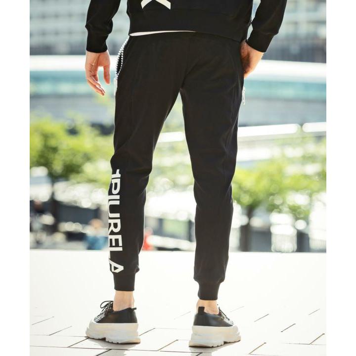 1PIU1UGUALE3 RELAX 縦ロゴスウェットロングパンツ ブラック ウノピゥ