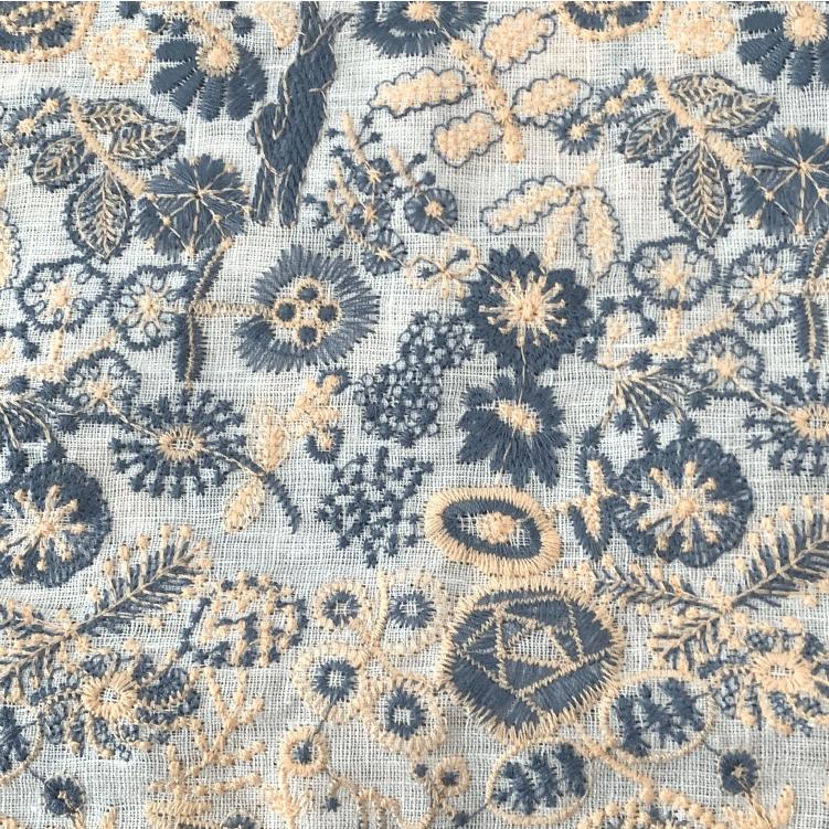 ブルー☆刺繍リネン生地 素材 輸入生地 インポート ハンドメイド 花