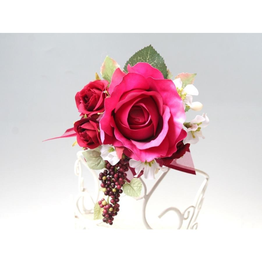 赤ワイン色のバラのコサージュ |  | 02