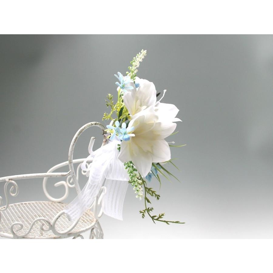 白色のユーチャリスのコサージュ |  | 03