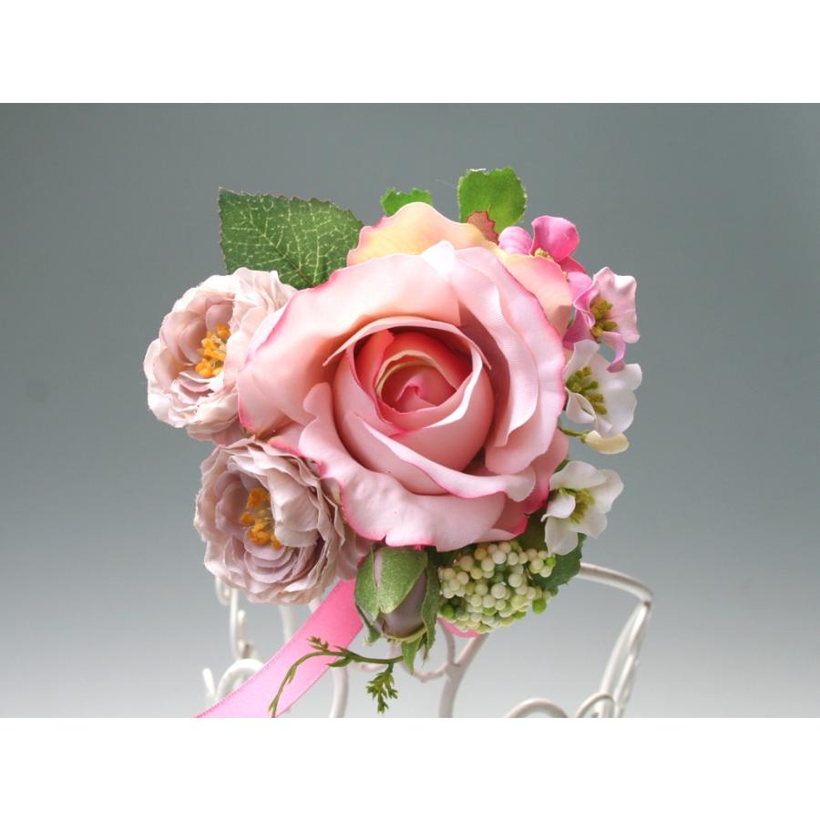 ピンクのバラのコサージュ |  | 02