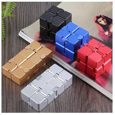 人気特価 おもちゃ 無限キューブ インフィニティキューブ ストレス解消 おもちゃ その他おもちゃ サイズ Red Www Ellepiserramenti It